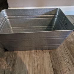 Farmhouse Galvanized Beverage Tub