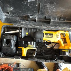 Dewalt Saw