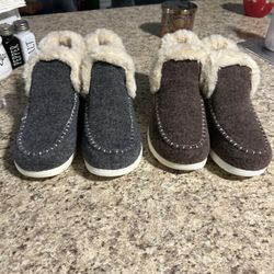Woman’s House Shoes. Size 9. Brand New 