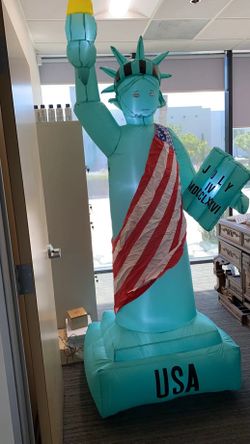 8ft independent day decor