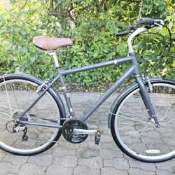 Trek Allant 700c Alpha Aluminum Comfort Commuter Bike with Fenders