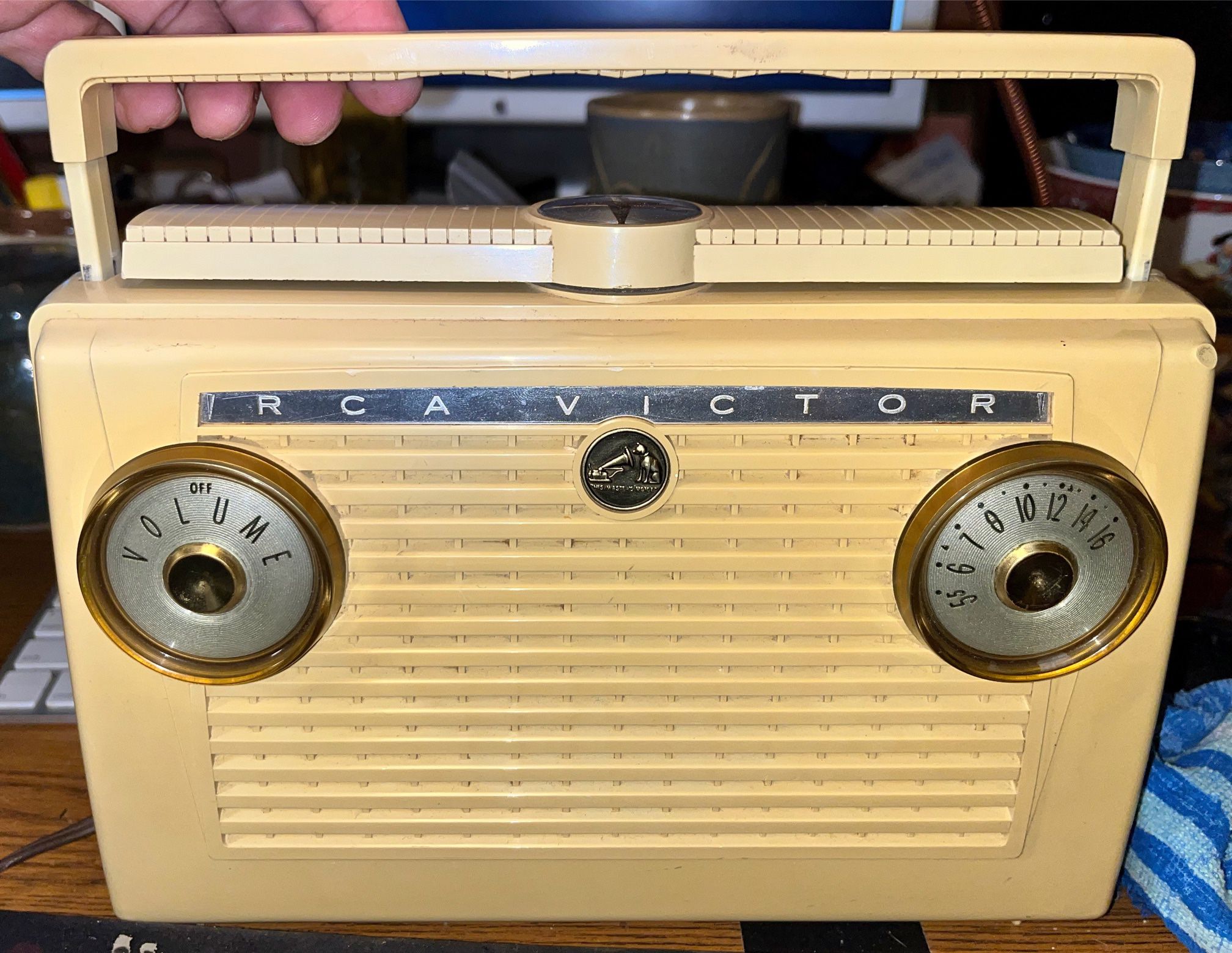 RCA Victor Mid-Century Radio Awesome Yellow Color