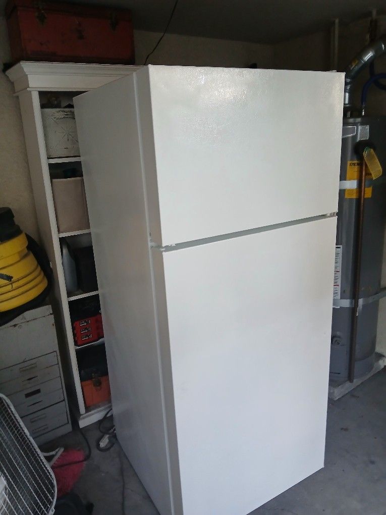 GE brand Refrigerator