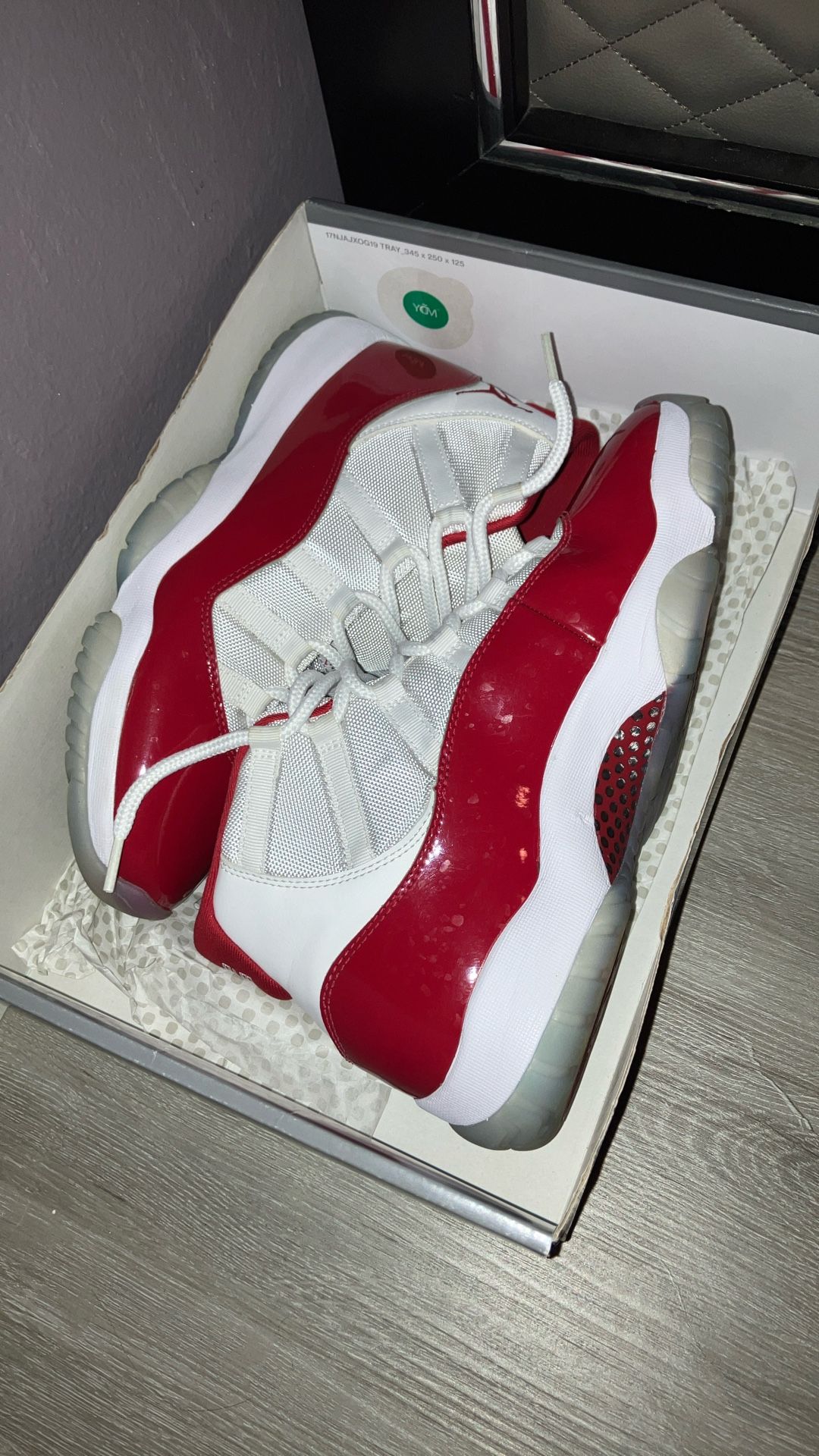 Jordan 11 cherry