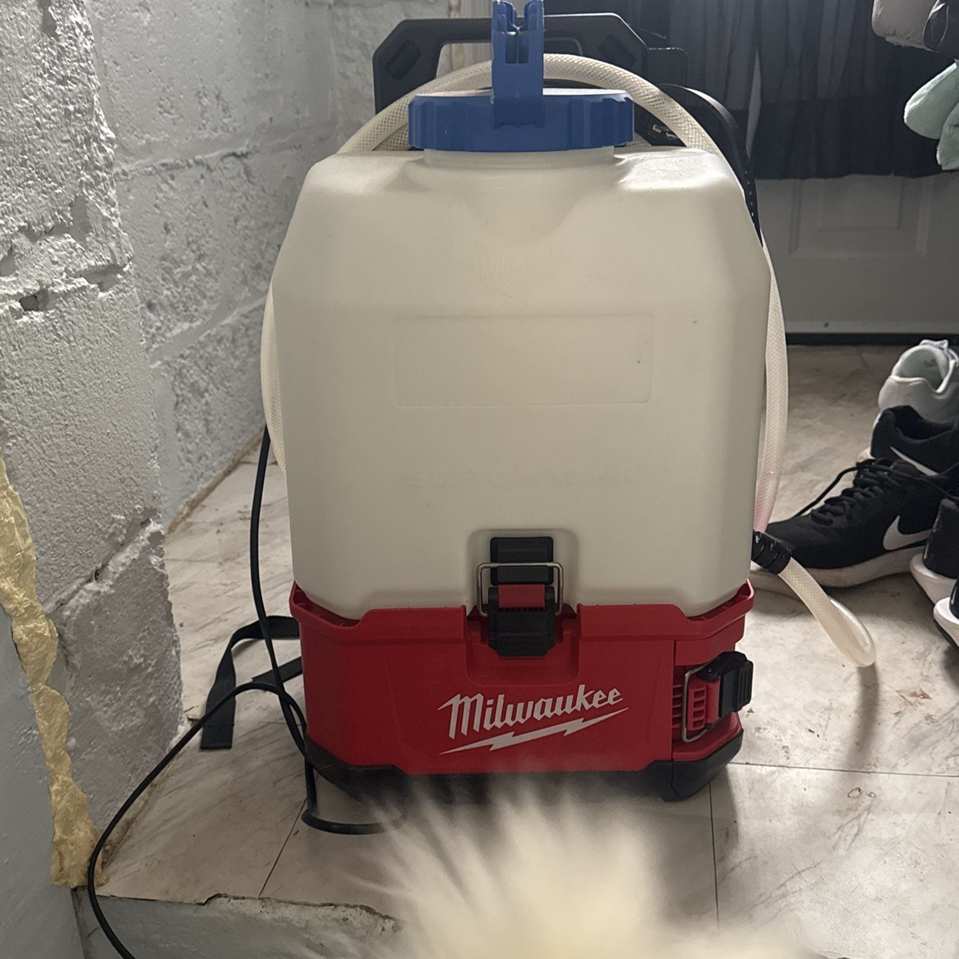 Milwaukee M18 Backpack Sprayer