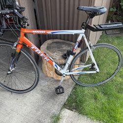 Trek 1000 Road Bike 