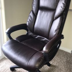 Office Gaming Chair - Clean, New *Negotiable Price*