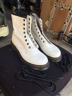 Dr. Martens 1460 White Leather Boots – Women’s Size 8
