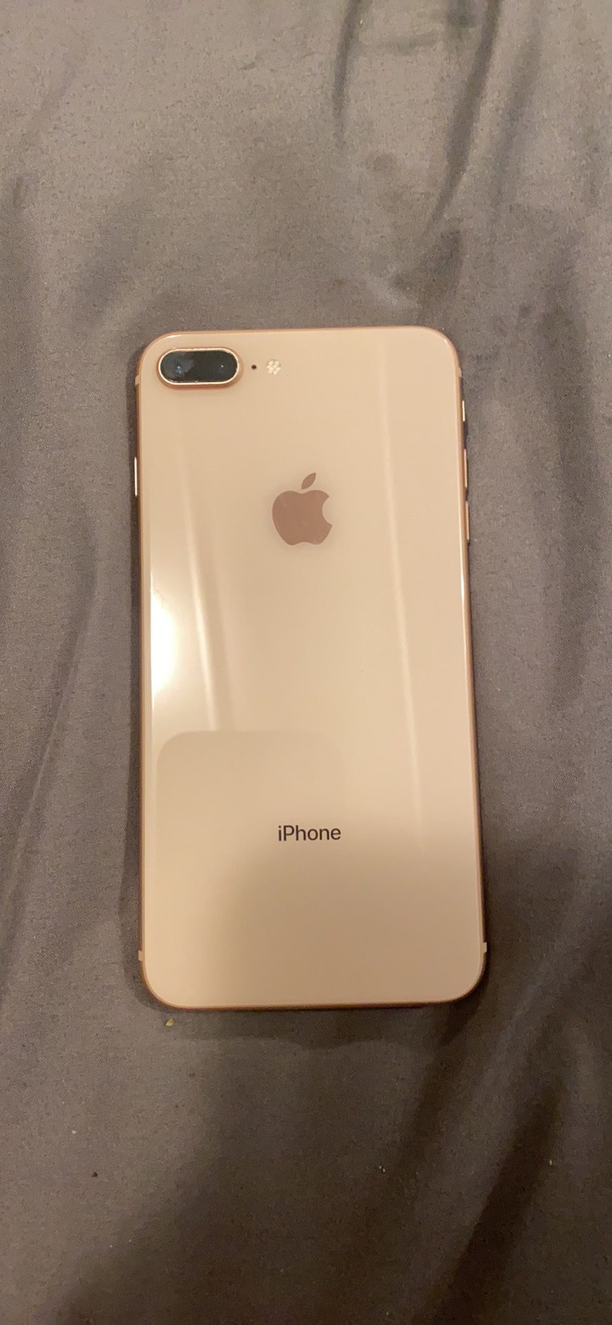 iPhone 8 Plus 