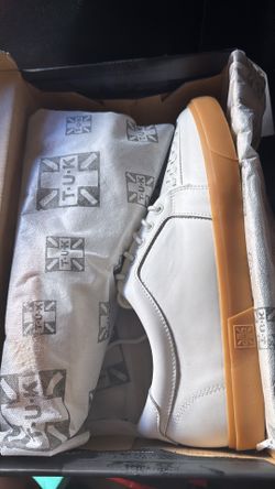 Tuk Shoes