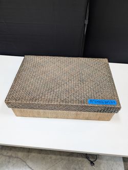 Woven Natural Fiber Storage Box with Hinged Lid