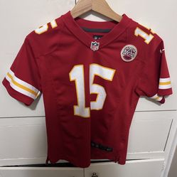 Mahomes Jersey Size BOYS Medium 10/12