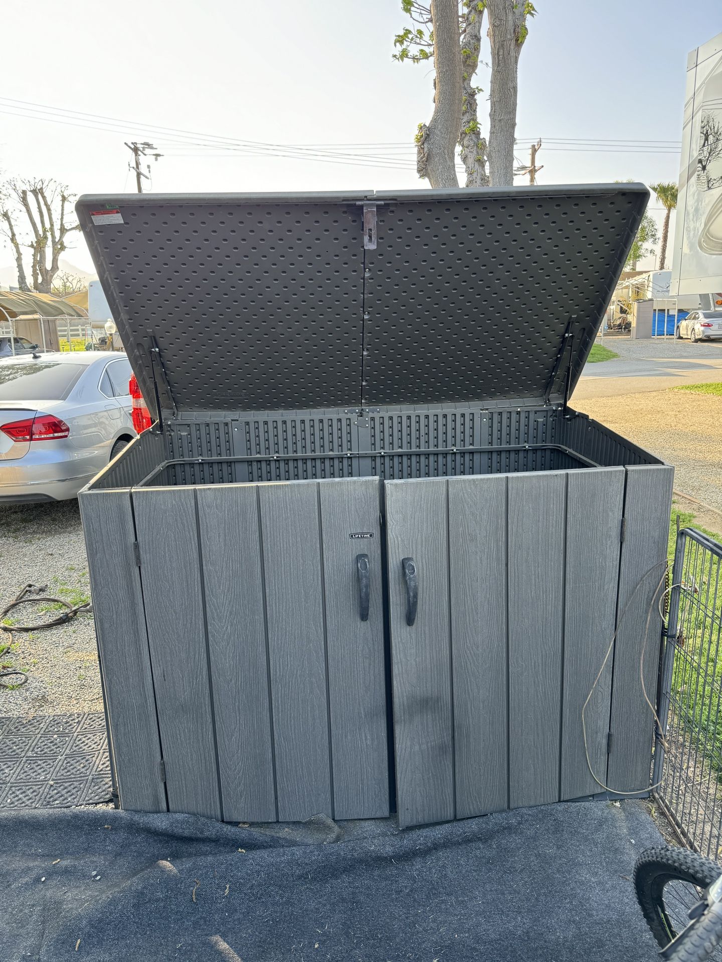 Outdoor Storage (Lifetime)