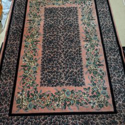 Black And Red Rug: Flowers