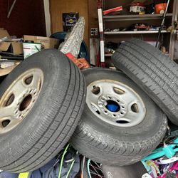 8lug Chevy 2500 Wheels And Fresh Tires