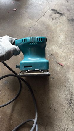 Makita Finishing Sander