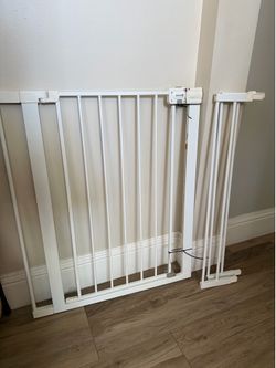 Extra tall baby gate safety 1st  expandable for wide spaces