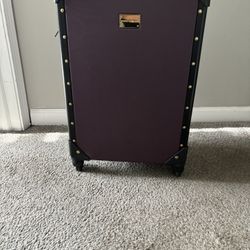 Vince Camuto Roller Carry On 