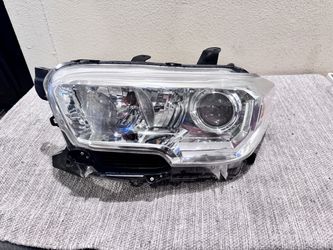 2016 to 2021 TOYOTA TACOMA HEADLIGHT LH