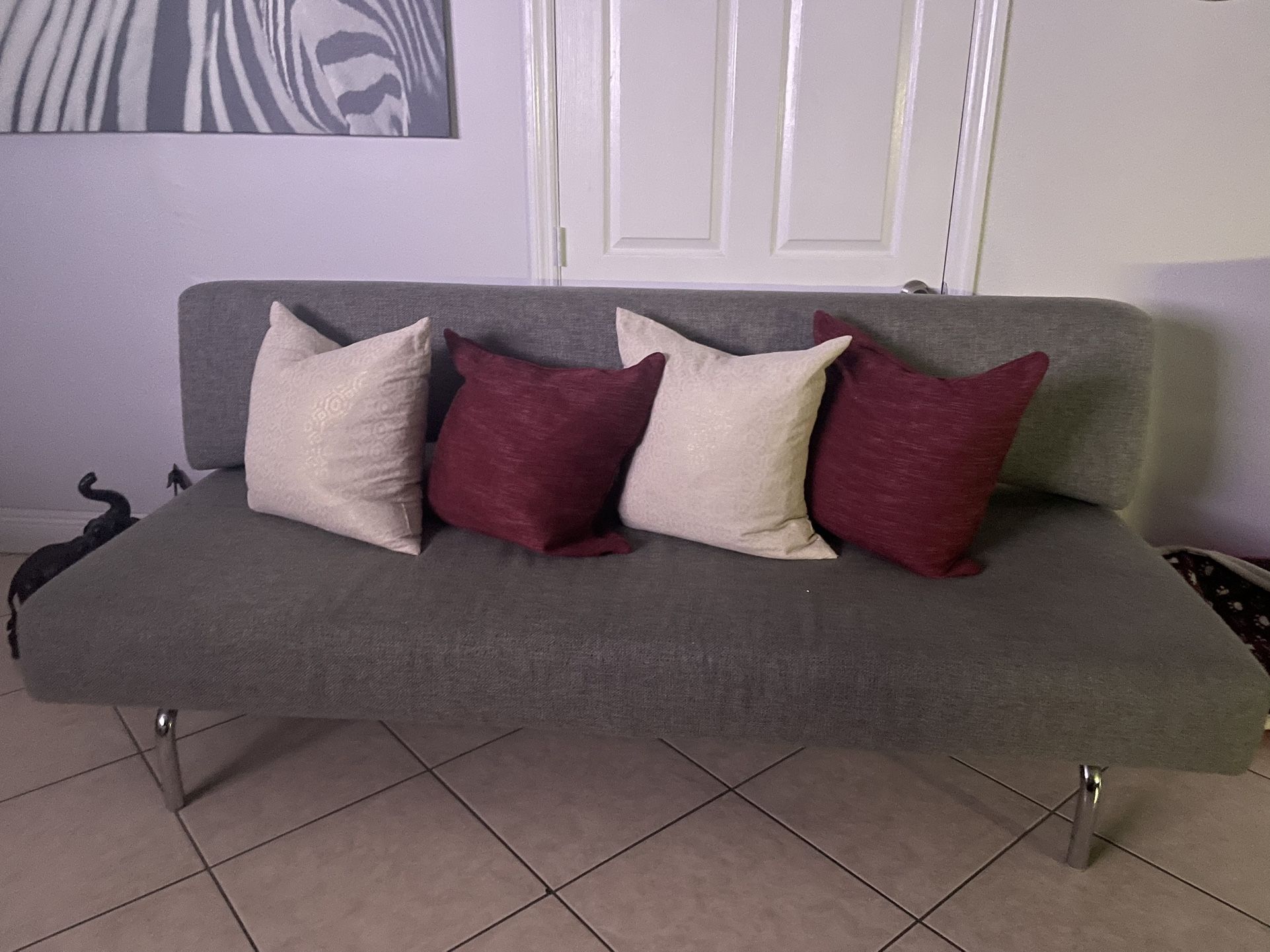 sofá cama for Sale in Miami, FL OfferUp