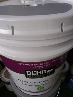 Eggshells paint BEHR