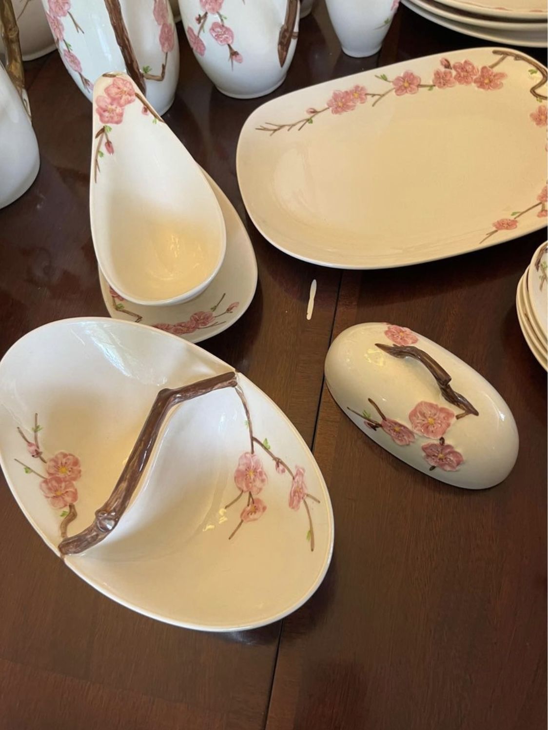 Metlox Peach Blossom by Poppytrail 1950s Vintage Set Dishes Metlox Peach Blossom by Poppytrail 1950s Vintage Set Dishes