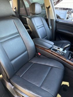 2011 BMW X5 E70 Black Leather Power Front Seats OEM – Excellent Condition