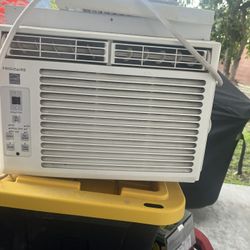 A/C Wall Unit