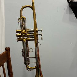 Rare Bach Mount Vernon New York Bach Trumpet 