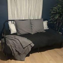 Twin/King Trundle Bed