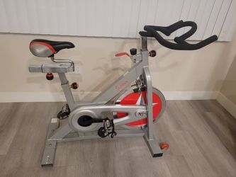 SPIN BIKE UPRIGHT EXERCISE BIKE