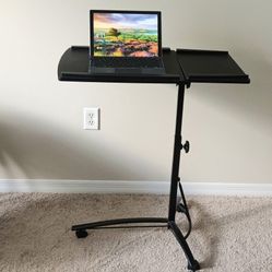 Adjustable Computer/Laptop Portable Desk With Wheels