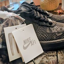 Brand New Air Force  1 Low / Size 8