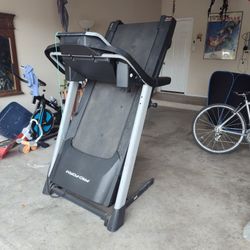 Pro-Form Treadmill / Caminadora