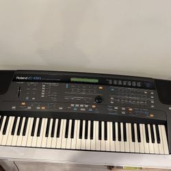 Keyboard Roland E-86 Intelligent Synthesizer