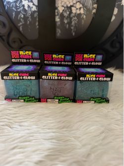 Glitter and glow needoh
