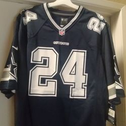 Brand New With Tags Still Attached Dallas Cowboys Nike NFL Jersey