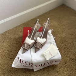 Valentino Garavani Slingback Heels - Size 36 (US 6) 