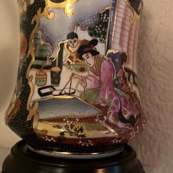 Vintage Japanese satsuma Lidded Vase