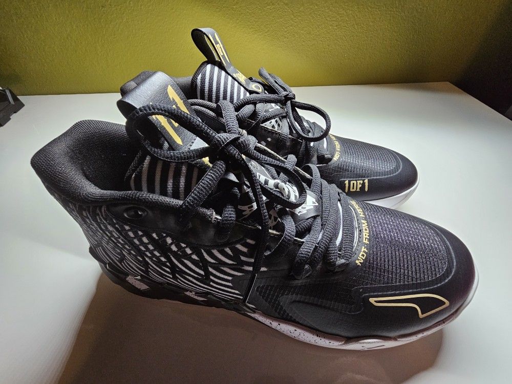 Men's Basketball Shoes