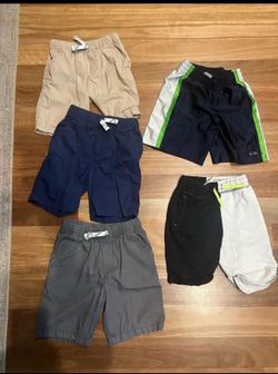 boys 4/5T shorts (5 Pairs)