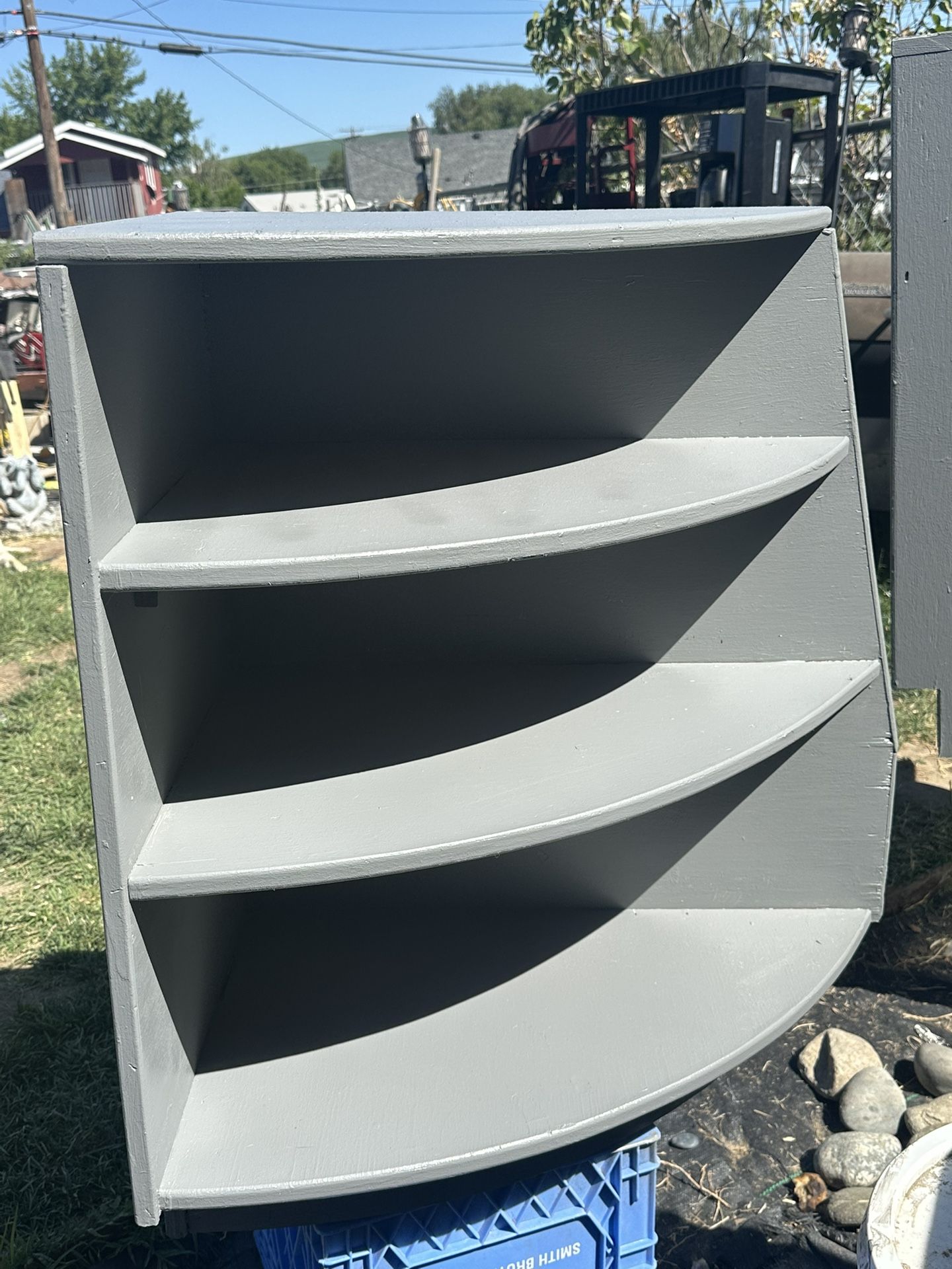 Corner Shelves 