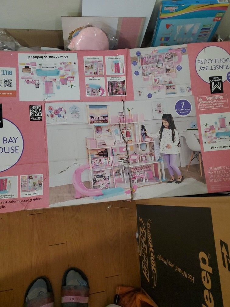 Sunset BAY DOLLHOUSE