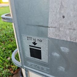 1000  LT WATER TANK