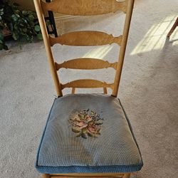 Antique Rocking Chair 