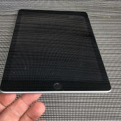 iPad sixth generation 9.7 inch Wi-Fi 128 GB space gray iPad excellent condition