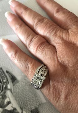 Antique diamond wedding ring