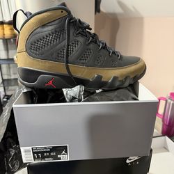 Air Jordan 9 retro Olive size 11