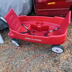 Radio Flyer Wagon Functions 100 Percent 
