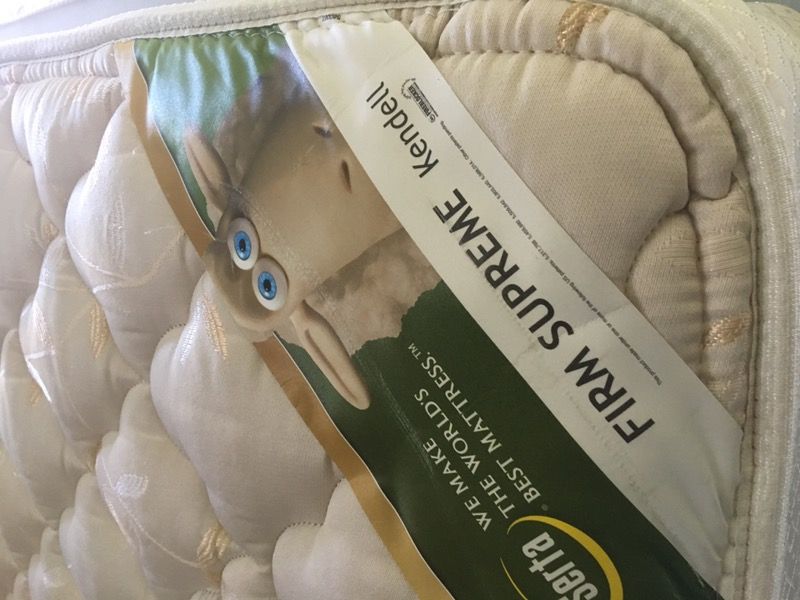 Full size SERTA KENDELL firm supreme mattress & boxspring